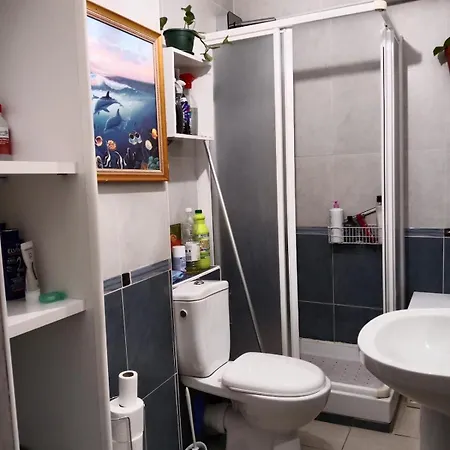 1 En Piso Compartido Con Acceso Zonas Comunes