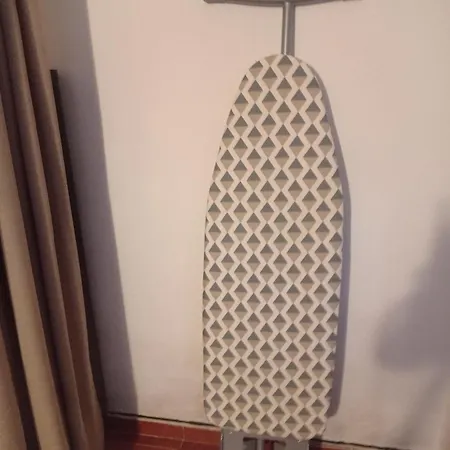 1 En Piso Compartido Con Acceso Zonas Comunes * Marbella