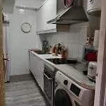 1 En Piso Compartido Con Acceso Zonas Comunes Kemp *