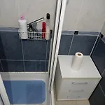 1 En Piso Compartido Con Acceso Zonas Comunes 营地 *