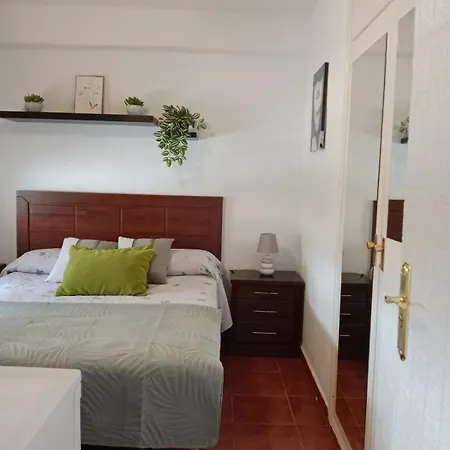 1 En Piso Compartido Con Acceso Zonas Comunes * מארבלה