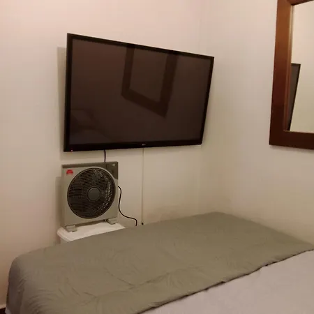 1 En Piso Compartido Con Acceso Zonas Comunes * ماربيا