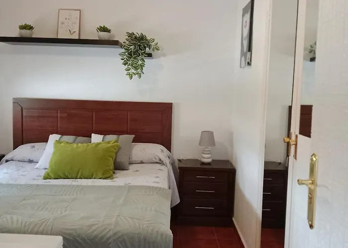 1 En Piso Compartido Con Acceso Zonas Comunes * ماربيا