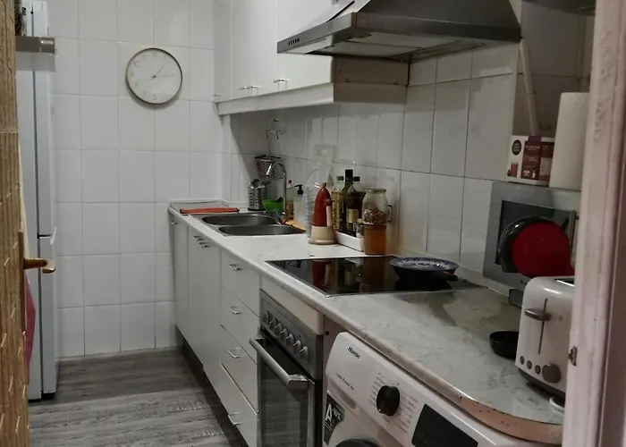 1 En Piso Compartido Con Acceso Zonas Comunes Кемпинг *