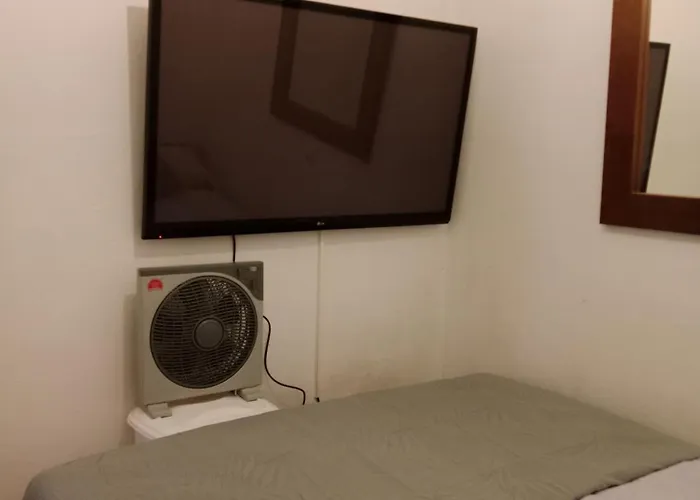 1 En Piso Compartido Con Acceso Zonas Comunes * ماربيا
